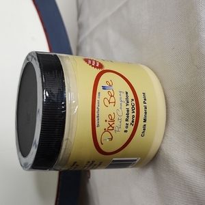 Dixie Belle Paint Co -Rebel Yellow 8 oz